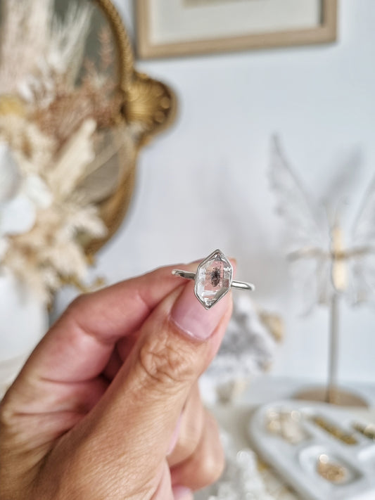 Balochistan Herkimer Ring with Hydrocarbon | Size 7