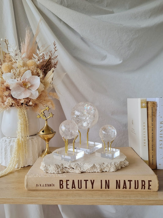 Three Post Specimen Stand