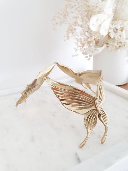 Butterfly Sphere Stand Gold