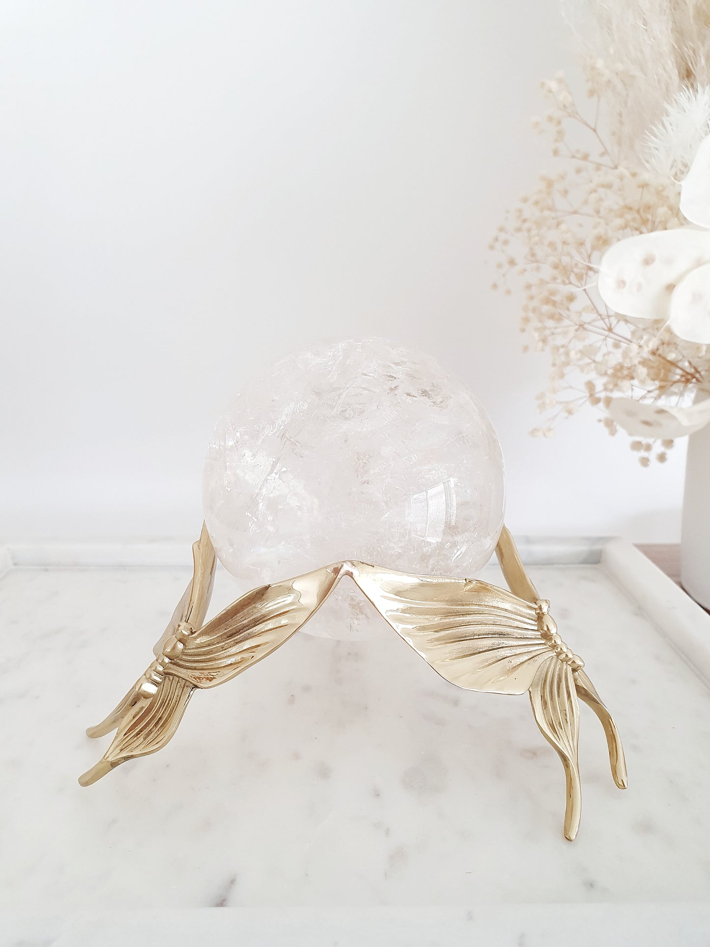 Butterfly Sphere Stand Gold