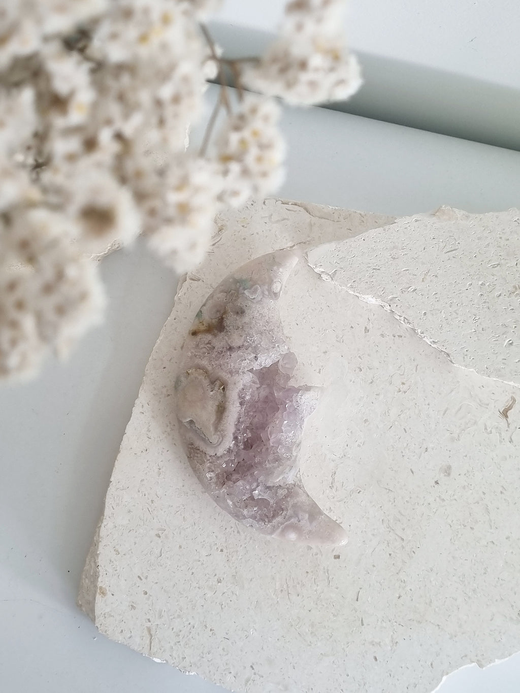 Flower Agate Moon with Amethyst Druze