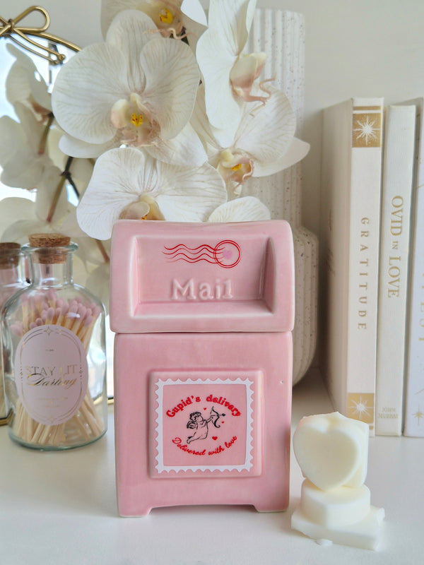 Cupids Delivery Postal Box Wax & Oil Warmer