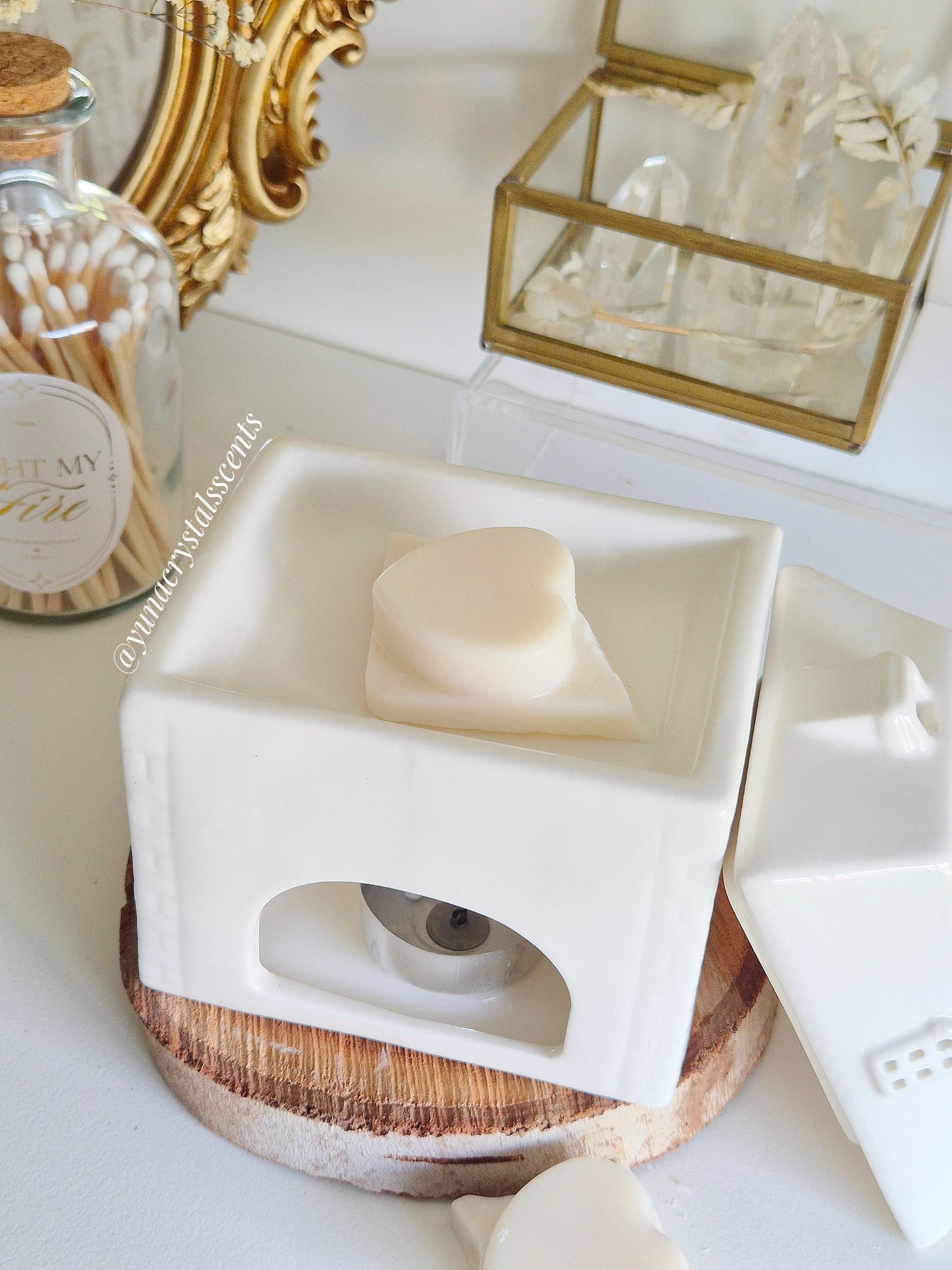 White Cottage Wax Melt Warmer