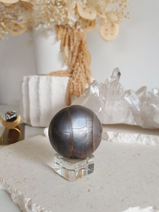 High Grade Black Moonstone with silver flash | BMS006