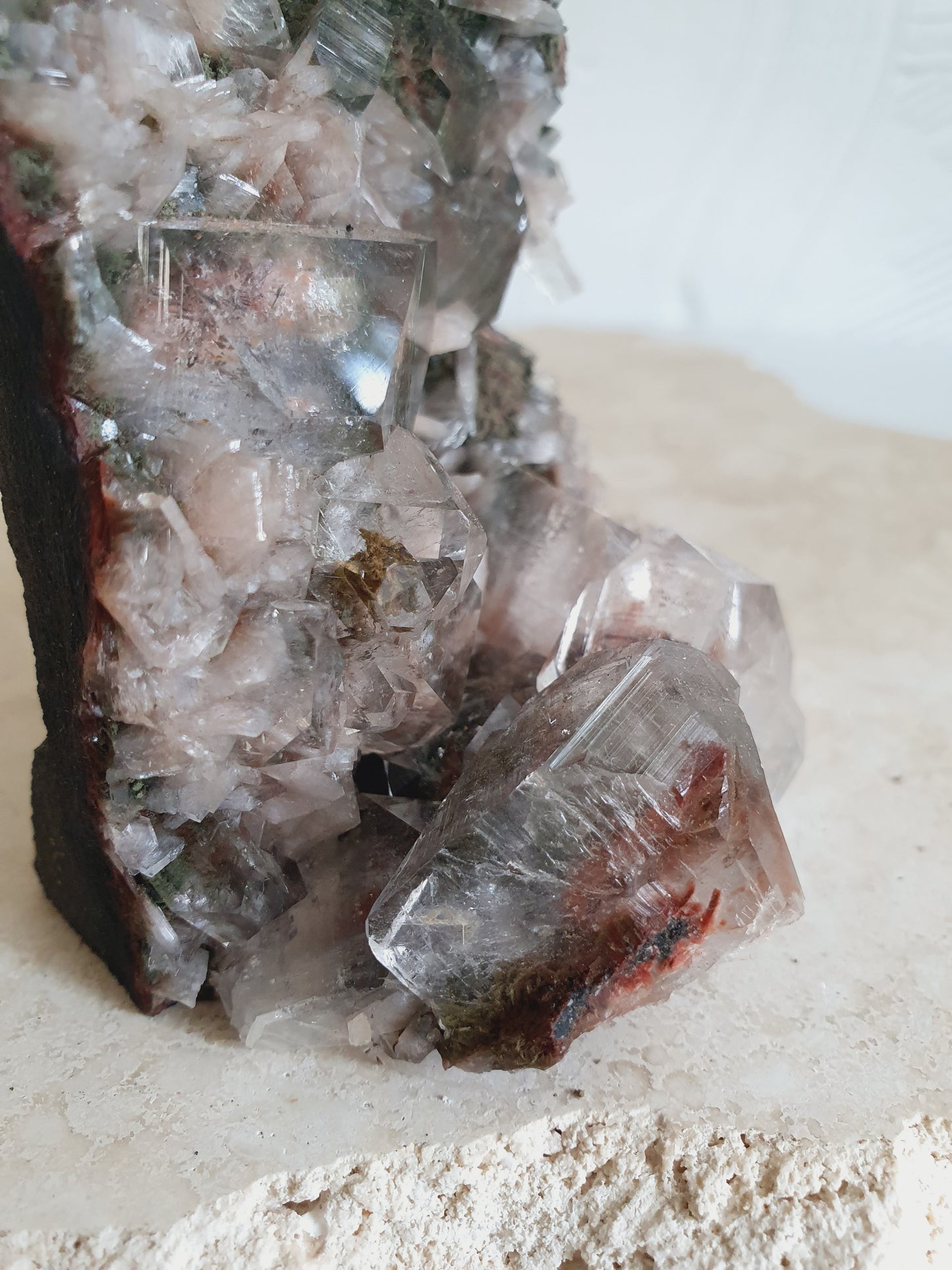 Apophyllite Haematite | APOH007