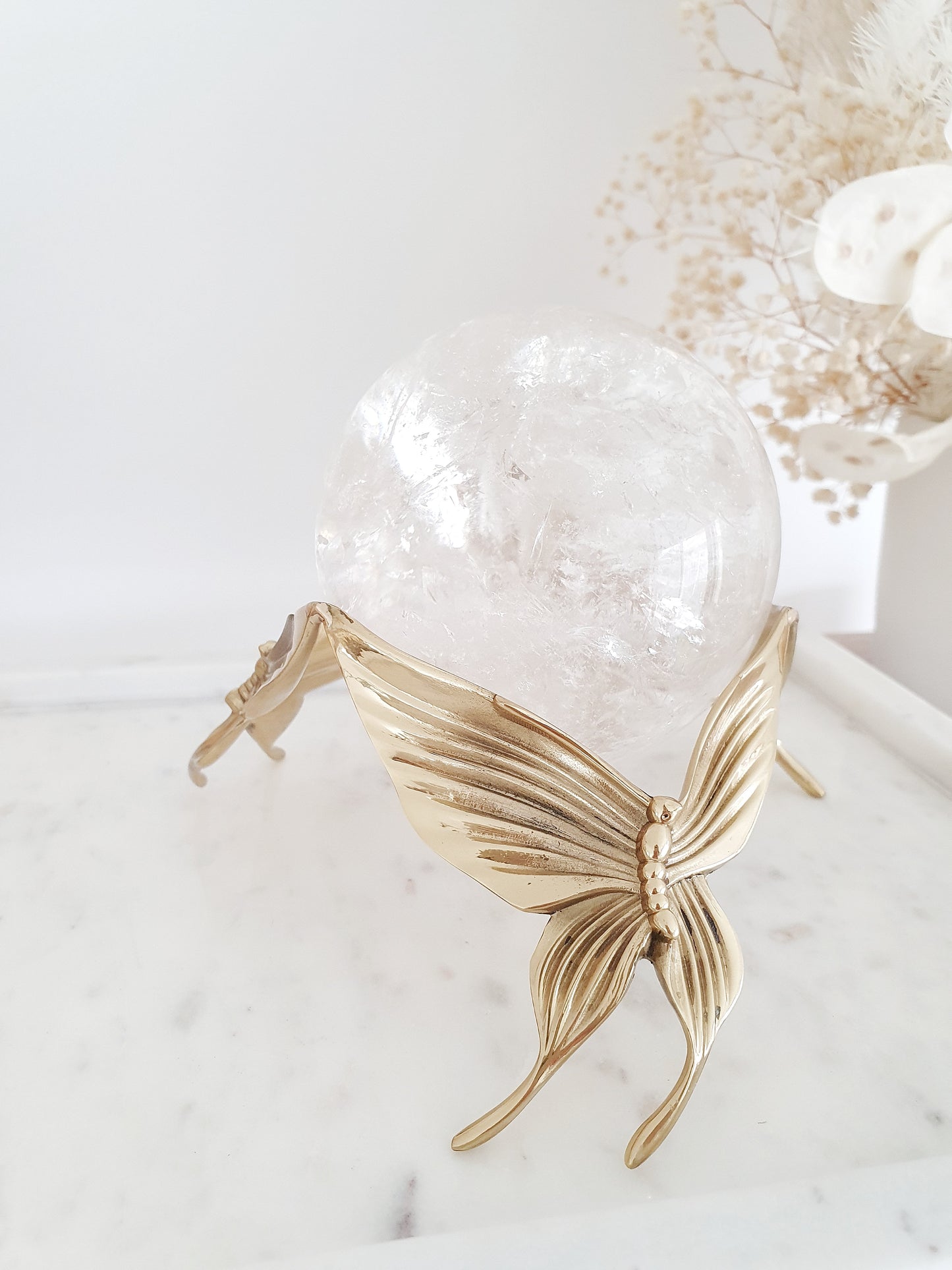 Butterfly Sphere Stand Gold